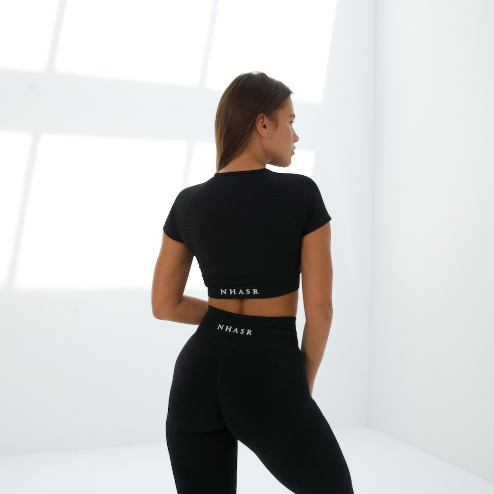 Seamless Short Sleeve Crop Top - Black